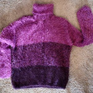 BEAUTIFUL TRI COLOR TURTLENECK, FUZZY,  STRETCHY, SWEATER, WOMENS L/XL